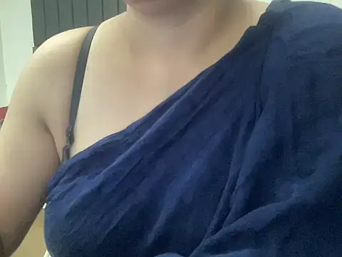 Snapshot of sassypooja chatting on 03.15.25 sassypooja online show from 03.15.25