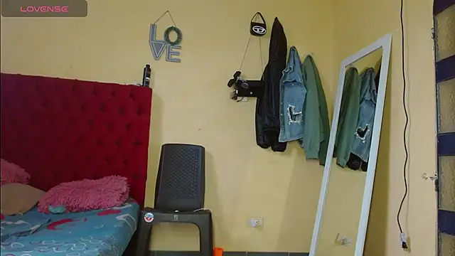 cristinamontiel online show from 03.11.25