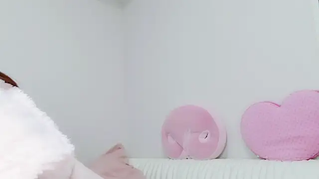 Snapshot of erokangoshi-nene chatting on 12.15.24 erokangoshi-nene online show from 12.15.24