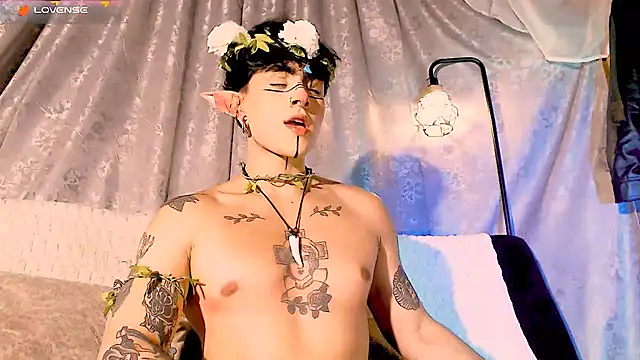 Mathew stardust online show from 10.21.25