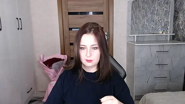 Kristy-Max online show from 11.10.25