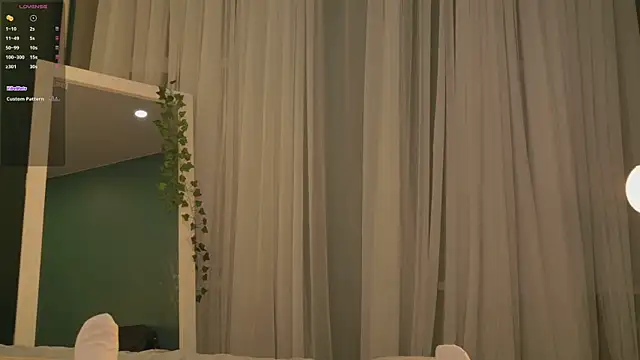 SunnyRisha online show from 11.15.25