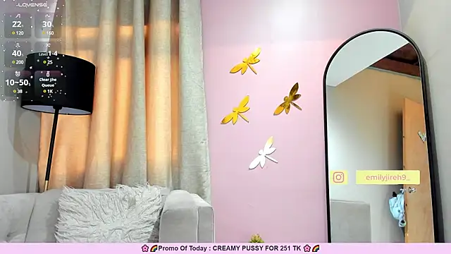 Snapshot of _EmilyJireh_ chatting on 02.18.25 EmilyJireh online show from 02.18.25