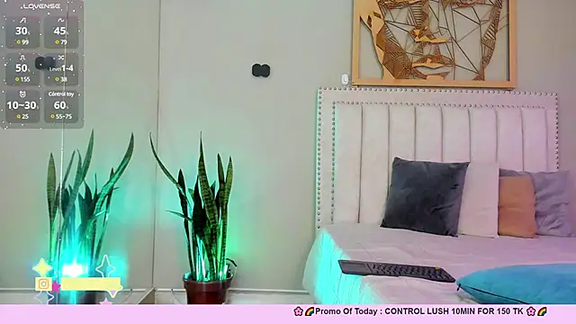 Snapshot of _EmilyJireh_ chatting on 02.21.25 EmilyJireh online show from 02.21.25