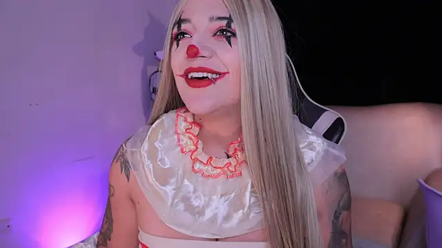 ashleyvalirya online show from 10.31.25