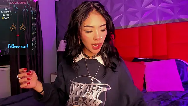 Giovanna oliveira online show from 01.04.25