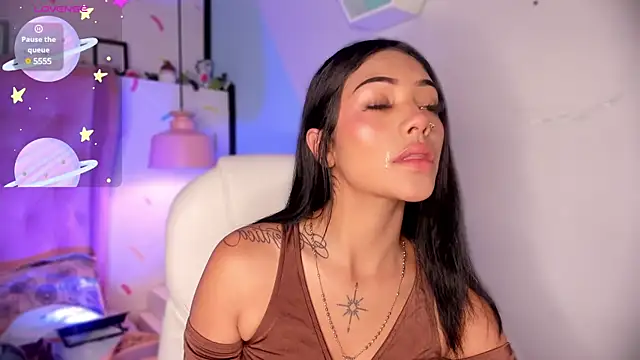 Giovanna oliveira online show from 01.07.25