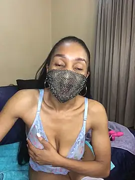 Snapshot of niccki3 chatting on 01.15.25 niccki3 online show from 01.15.25