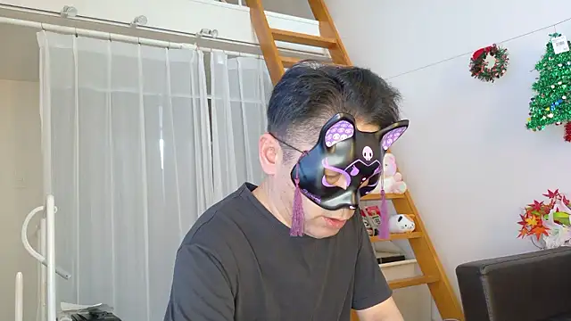 Snapshot of Angels1-2-3-4-5 chatting on 12.04.25 Angels1-2-3-4-5 online show from 12.04.25