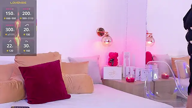 Alexa Miss online show from 03.22.25