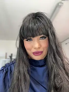 Alexa Miss online show from 09.21.25