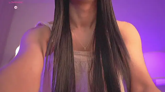 Snapshot of Samara_Gray chatting on 10.11.25 Samara Gray online show from 10.11.25