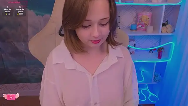 Mary uw online show from 11.22.25