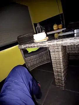 Snapshot of schlonzi81 chatting on 11.21.25 schlonzi81 online show from 11.21.25