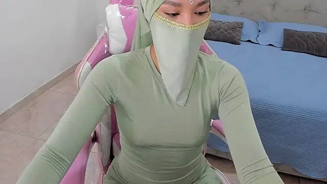 Hanaa latif online show from 12.23.24