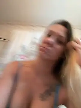 Snapshot of hotNReady6969 chatting on 02.20.25 hotNReady6969 online show from 02.20.25