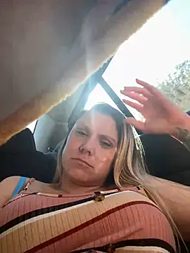 Snapshot of hotNReady6969 chatting on 02.21.25 hotNReady6969 online show from 02.21.25