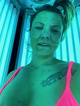 Snapshot of hotNReady6969 chatting on 03.01.25 hotNReady6969 online show from 03.01.25