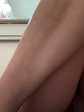 Snapshot of hotNReady6969 chatting on 09.14.25 hotNReady6969 online show from 09.14.25