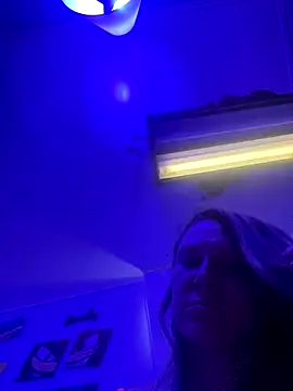 Snapshot of hotNReady6969 chatting on 09.23.25 hotNReady6969 online show from 09.23.25