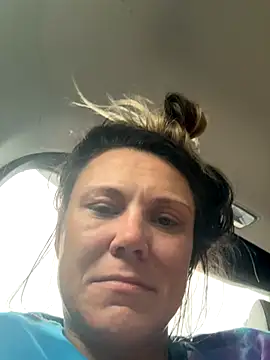 Snapshot of hotNReady6969 chatting on 10.06.25 hotNReady6969 online show from 10.06.25