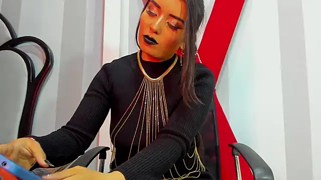 MeliizaQueen online show from 02.14.25