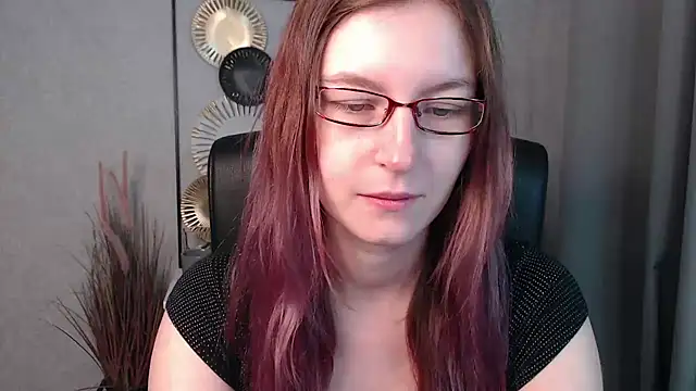 emmaxDelight online show from 12.03.24