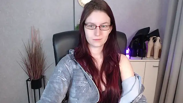 emmaxDelight online show from 01.13.26