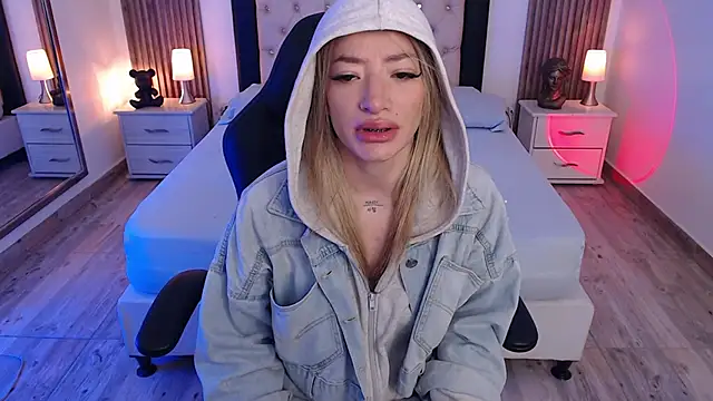 zoe jones13 online show from 09.11.25