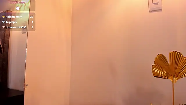 Snapshot of Mia_ross16 chatting on 02.09.25 Mia ross16 online show from 02.09.25