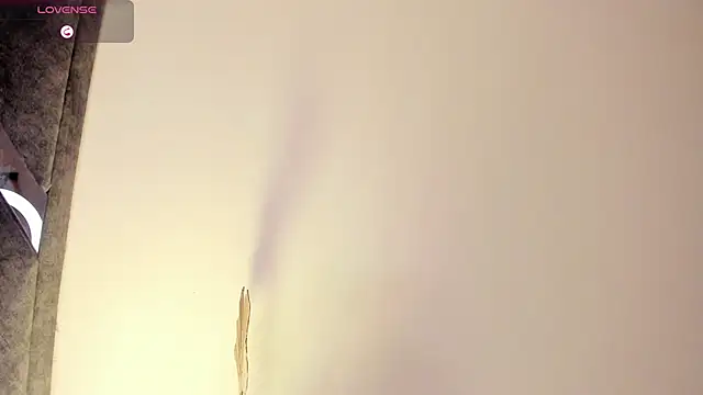 Snapshot of Mia_ross16 chatting on 02.17.25 Mia ross16 online show from 02.17.25