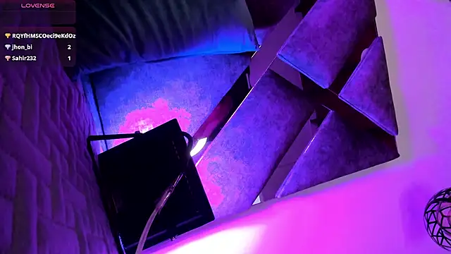 Snapshot of Mia_ross16 chatting on 03.01.25 Mia ross16 online show from 03.01.25