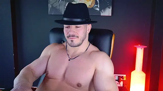 Snapshot of AngeloEric chatting on 12.19.24 AngeloEric online show from 12.19.24