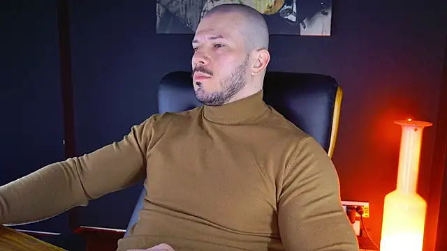 Snapshot of AngeloEric chatting on 01.22.25 AngeloEric online show from 01.22.25