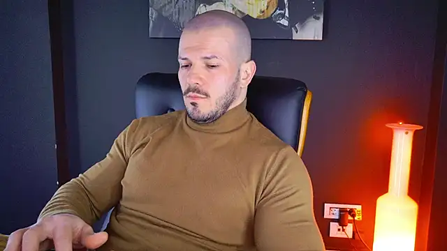 Snapshot of AngeloEric chatting on 01.22.25 AngeloEric online show from 01.22.25