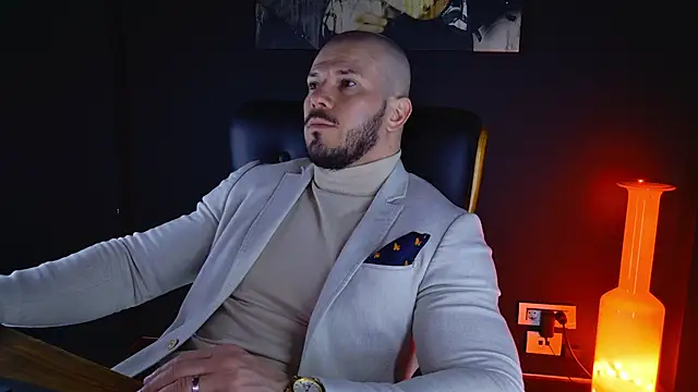 Snapshot of AngeloEric chatting on 02.05.25 AngeloEric online show from 02.05.25