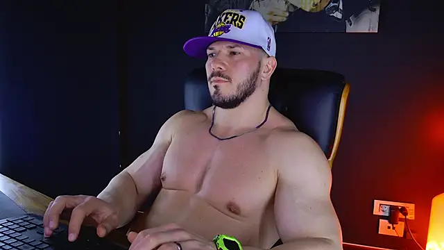 Snapshot of AngeloEric chatting on 02.07.25 AngeloEric online show from 02.07.25