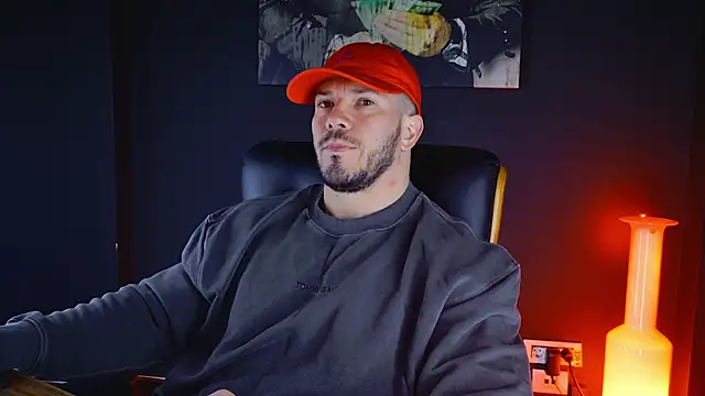 Snapshot of AngeloEric chatting on 03.18.25 AngeloEric online show from 03.18.25