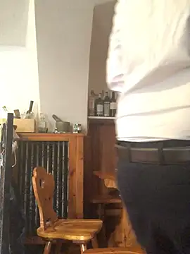 Snapshot of lostile8 chatting on 01.30.25 lostile8 online show from 01.30.25