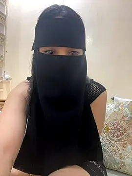 jijijoudia online show from 10.21.25