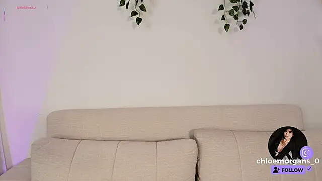Snapshot of Chloe_Morgans chatting on 11.19.25 Chloe Morgans online show from 11.19.25