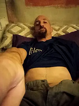 Snapshot of armdy371 chatting on 11.19.25 armdy371 online show from 11.19.25