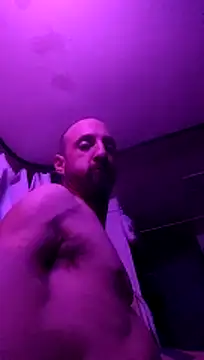 Snapshot of armdy371 chatting on 12.17.25 armdy371 online show from 12.17.25