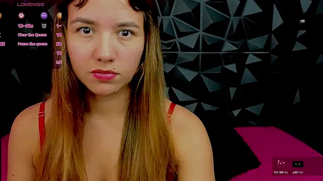 Snapshot of Sofiapeachh chatting on 03.07.25 Sofiapeachh online show from 03.07.25