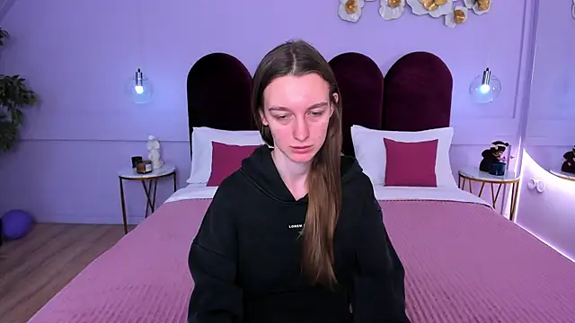 AshleyMillsss online show from 12.02.24