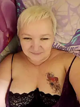 Snapshot of ForgetMeNot50 chatting on 12.01.24 ForgetMeNot50 online show from 12.01.24