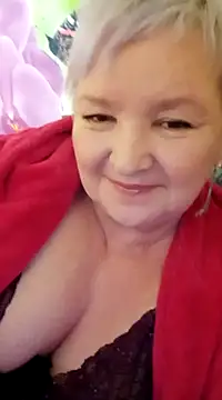 Snapshot of ForgetMeNot50 chatting on 12.30.24 ForgetMeNot50 online show from 12.30.24