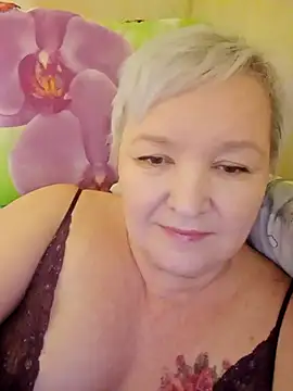 Snapshot of ForgetMeNot50 chatting on 01.05.25 ForgetMeNot50 online show from 01.05.25