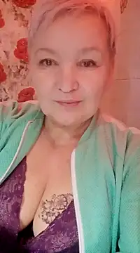 Snapshot of ForgetMeNot50 chatting on 01.11.25 ForgetMeNot50 online show from 01.11.25