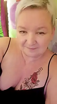 Snapshot of ForgetMeNot50 chatting on 01.21.25 ForgetMeNot50 online show from 01.21.25